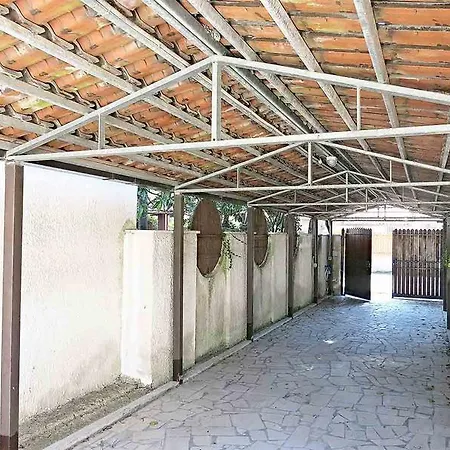 Biondy - A 200mt Dal Mare Villa *