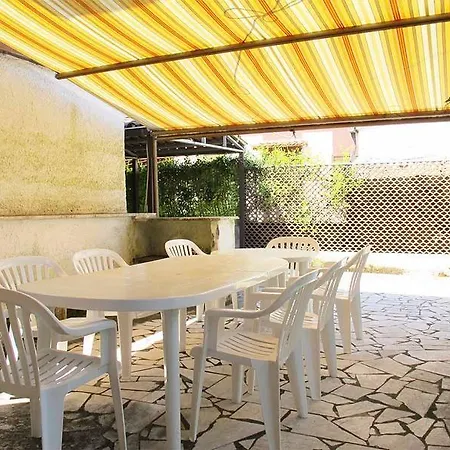 Biondy - A 200mt Dal Mare Villa