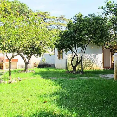 Biondy - A 200mt Dal Mare Villa *